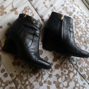 Tori Burch Black leather booties 2014